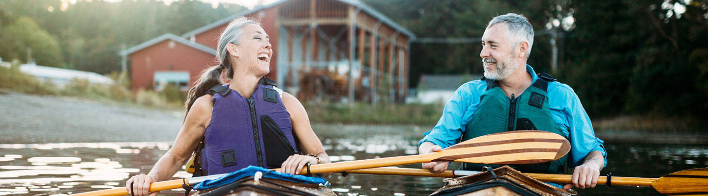 Pareja en kayak